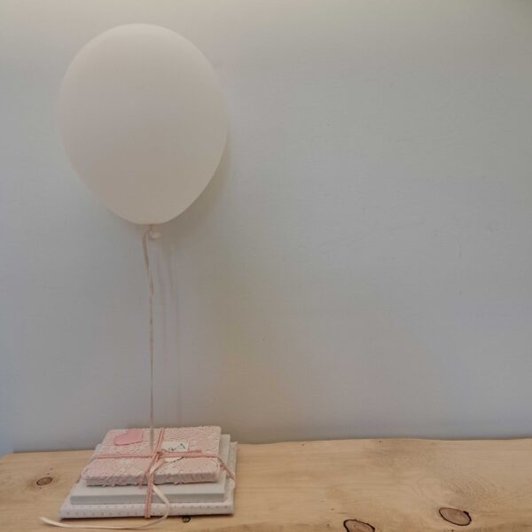 Libri decorativi rosa - immagine 3